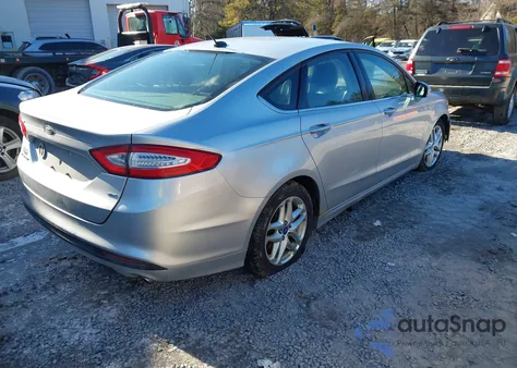 2013 Ford Fusion Se z USA, uszkodzony, nr VIN 3FA6P0H7XDR152340